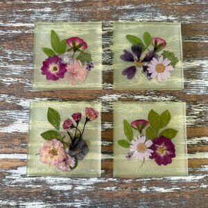 Dried Flowers Resin Drink Coasters Set of 4 House Housewarming Table Gift